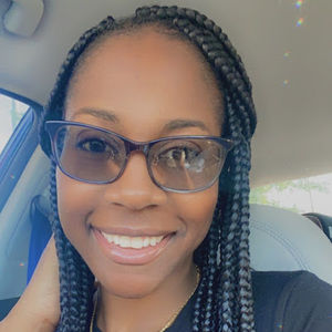 Meet your Posher, Sharone